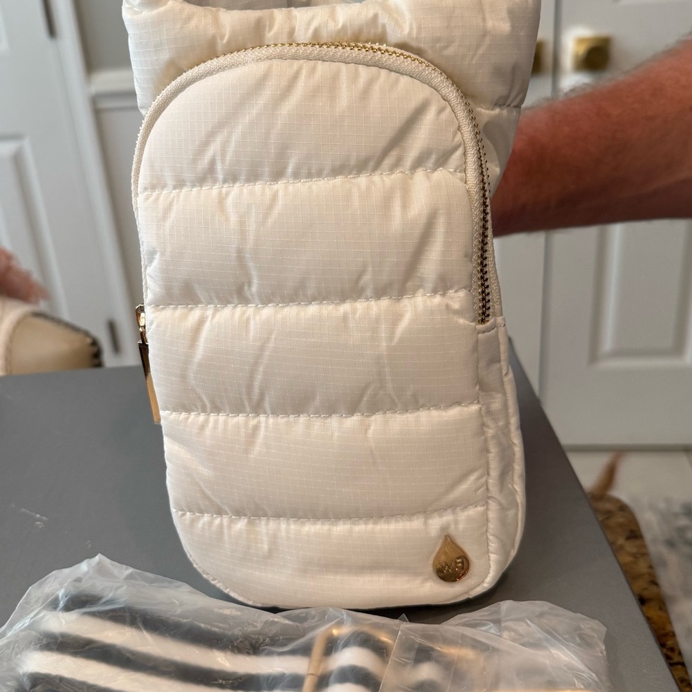 NWT Wanderfull Crossbody Quilted Bag in Cream w/ Gold Accents and Striped Strap